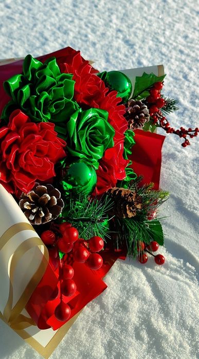 Зимний букет из атласных лент!