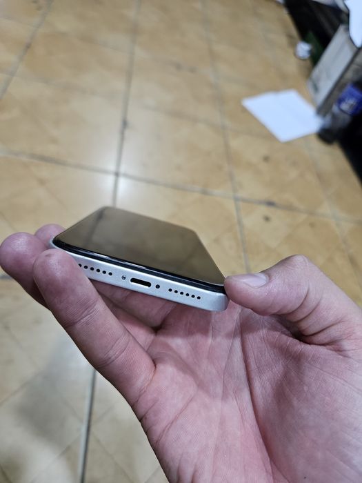 iphone Xr 17 pro qilingan