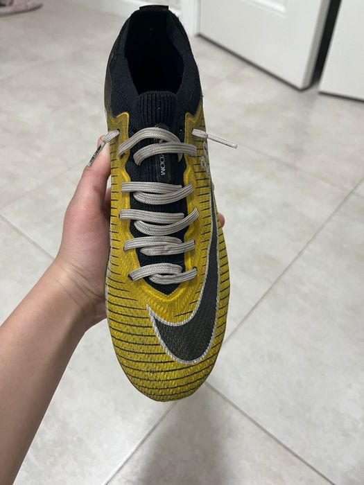 Продаётся бутсы Nike Air zoom