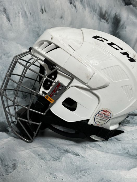 Продам хоккейную форму