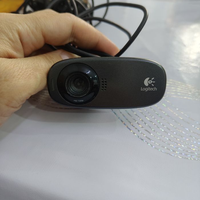 Продам веб камеру б/у  Logitech