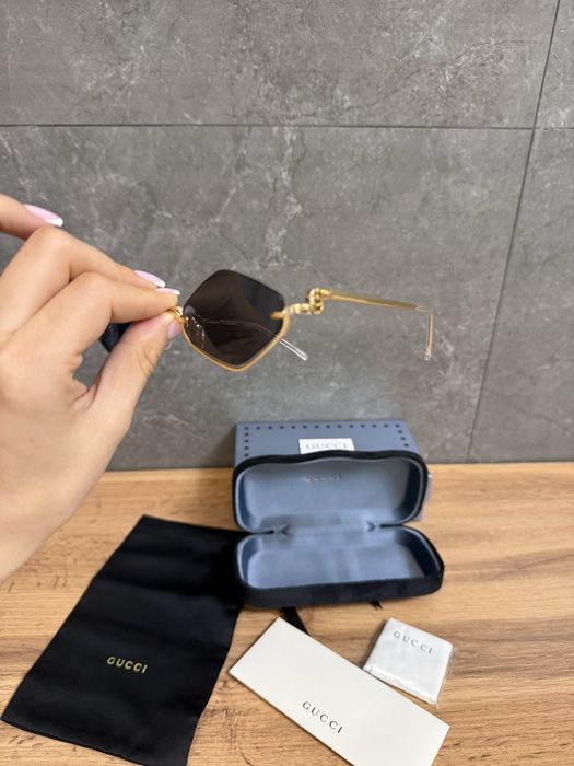 Очки солнцезащитные Gucci
