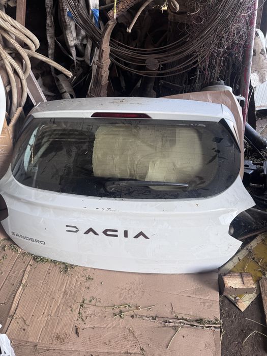 Hayon cu luneta dacia sandero 3 stepway 2024 901008773R