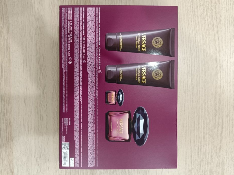 Set Cadou Versace Crystal Noir Apa de Parfum pentru Femei
