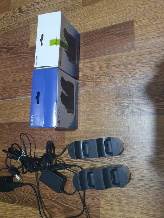 Зарядная станция Sony для 2-х DualShock 4. Оригинал. В идеал состоянии
