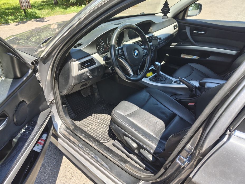 BMW  E90 320D Sedan  Facelift 2009 N47