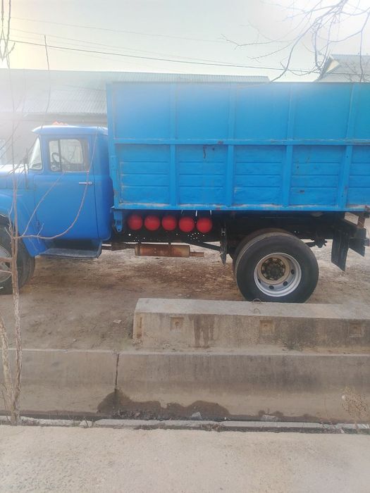 Yuk uzi agʻdaruvchi selxoz