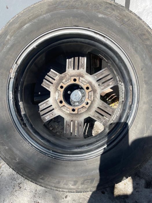 Продам диски с резиной R18