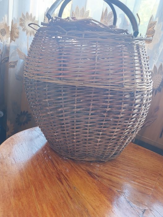 Скидка!Срочно продам плетёную корзинку