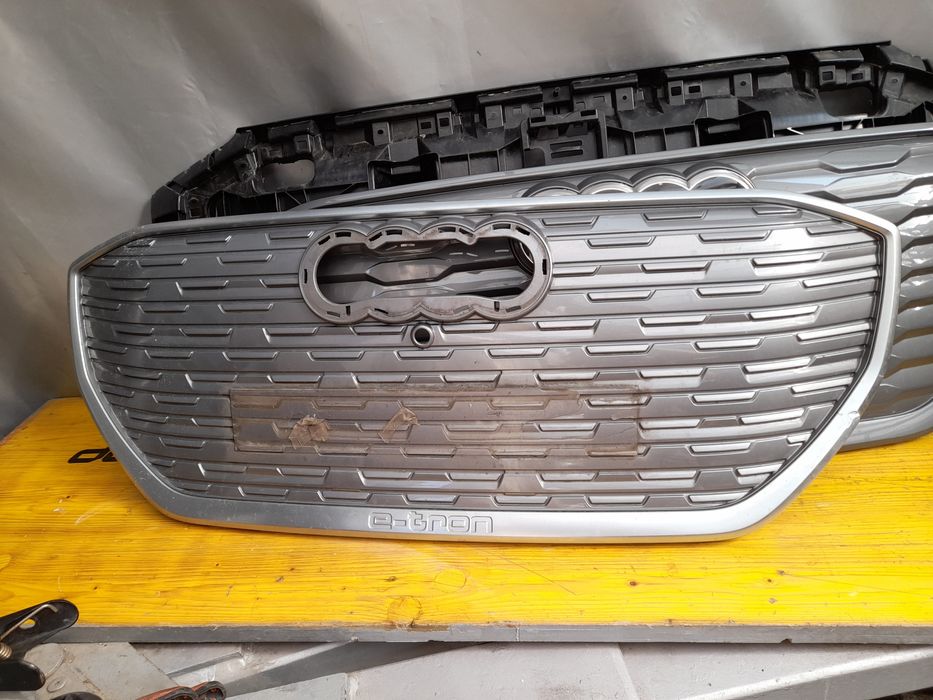 Грил решетка основа панел  Vw E-Tron