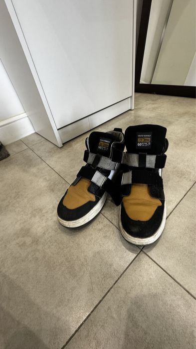 Кроссовки кожаные котофей