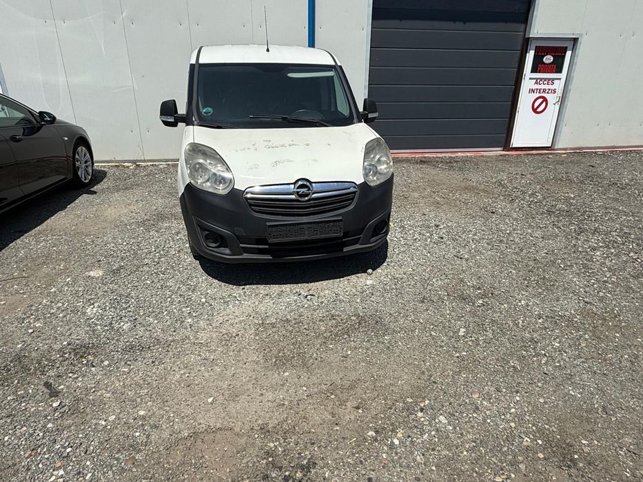 Opel combo pentru dezmembrat