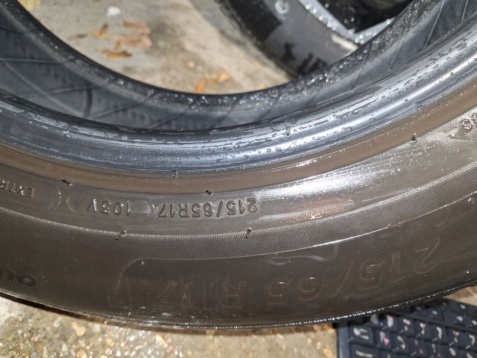 Гуми 215/65 R17; Michelin 19000 km.