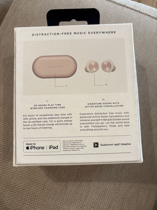 Casti Bang & Olufsen