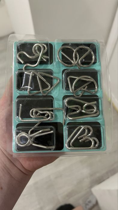 Головоломки металлические