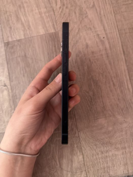 iPhone 13 128гб 75акб