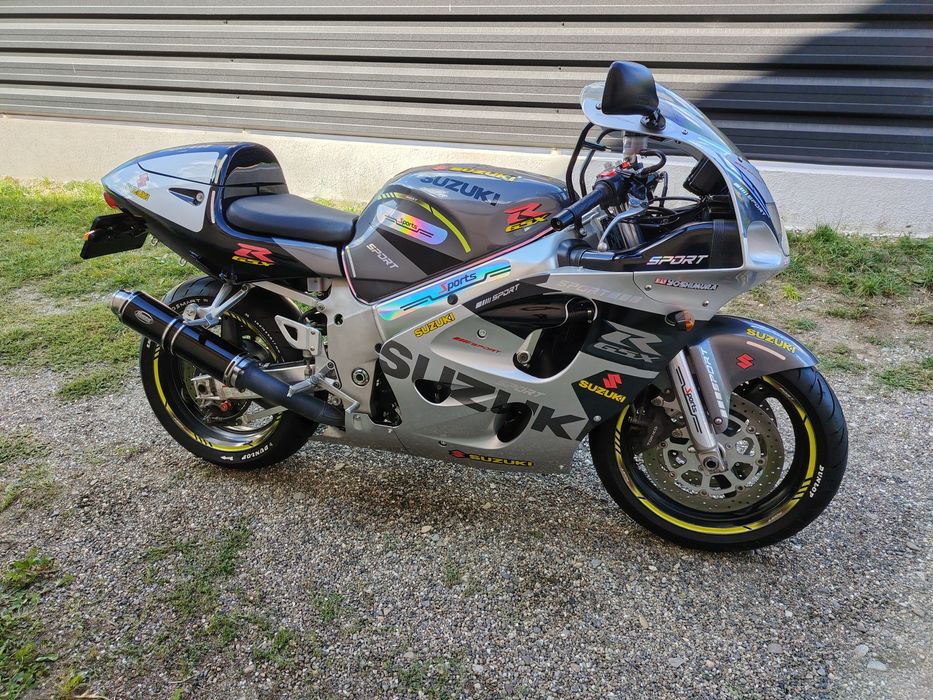 SUZUKI gsxr 600 ! IMPECABIL ! ca NOU