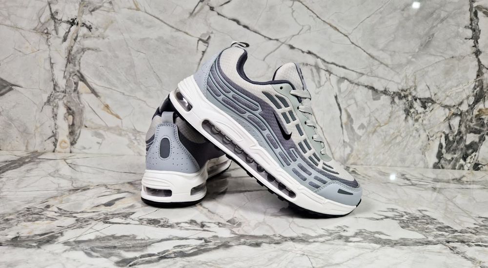 Мъжки спортни маратонки