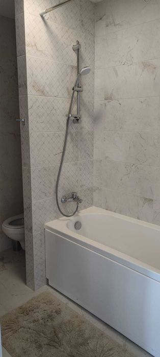 Inchiriez apartament 2 camere, utilat, 1 loc parcare