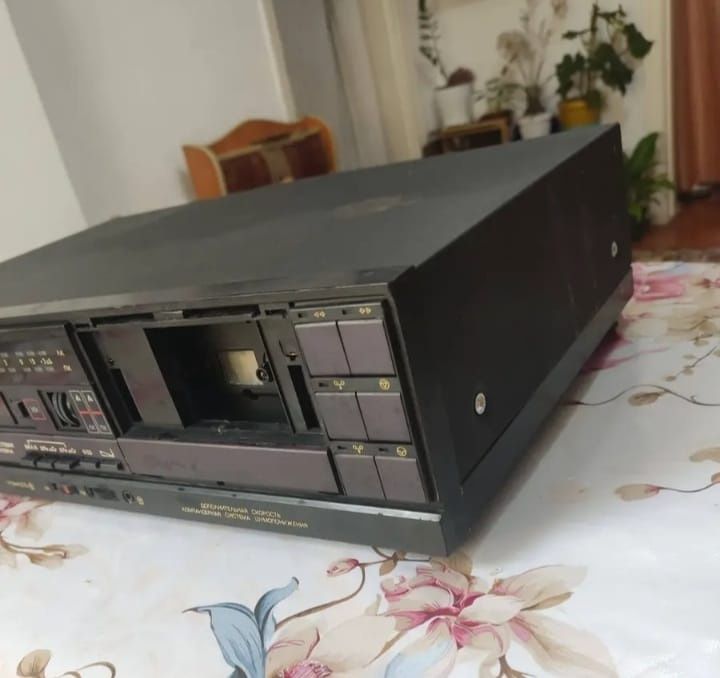 Магнитофон "Вега"