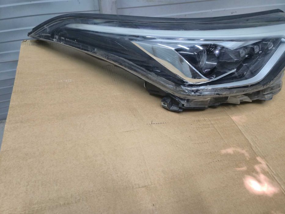 Far Dreapta Toyota C-HR C HR full led  An 2019 - 2022