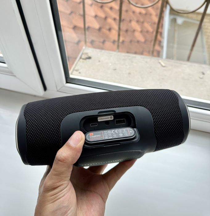 JBL Charge 4 Новый из США / Без комплекта