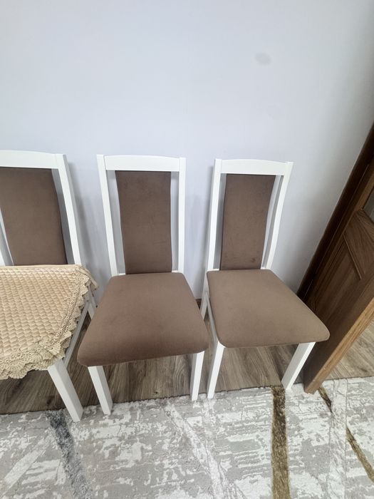 Продам стулья в отличном состояний