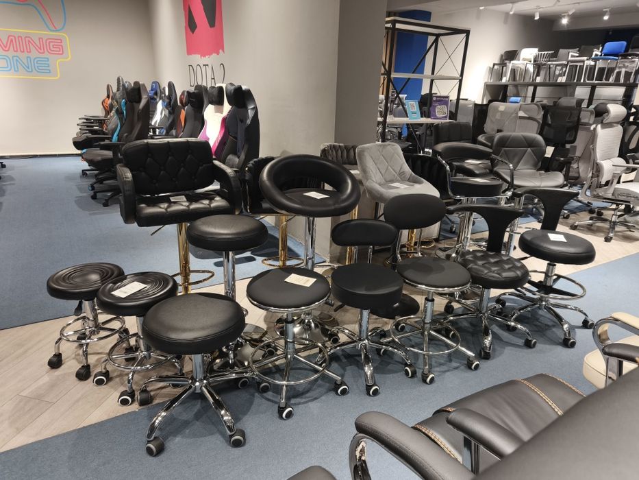 Бар стул Думалок стул барный Стулья пуфики Врачебный стул