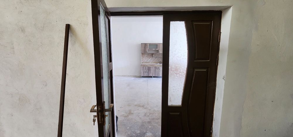 Катта нотурар бино сотилади!!!