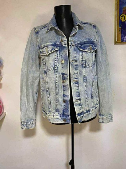 Vând geaca  și alte articole damă s