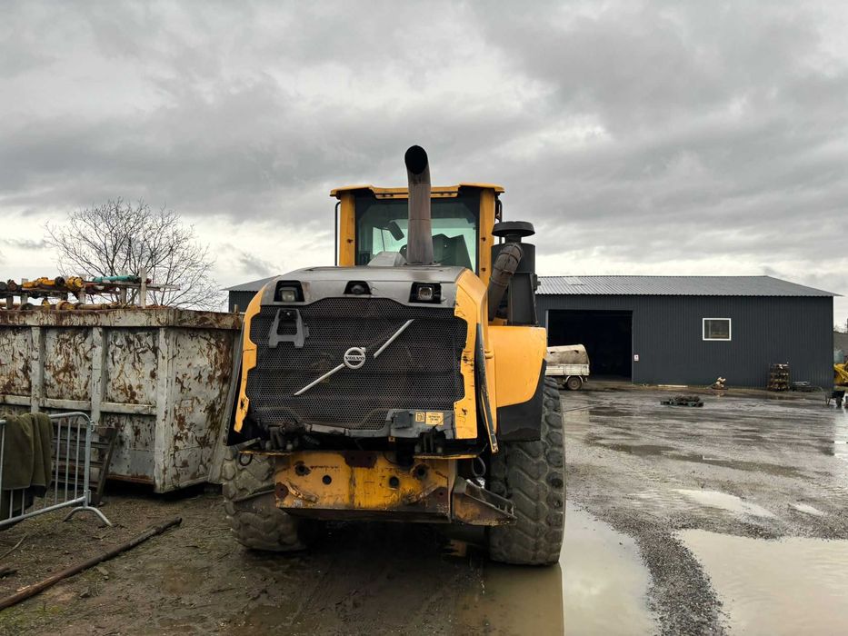 Dezmembrez incarcator frontal Vola Volvo L110G ,2013- piese de schimb