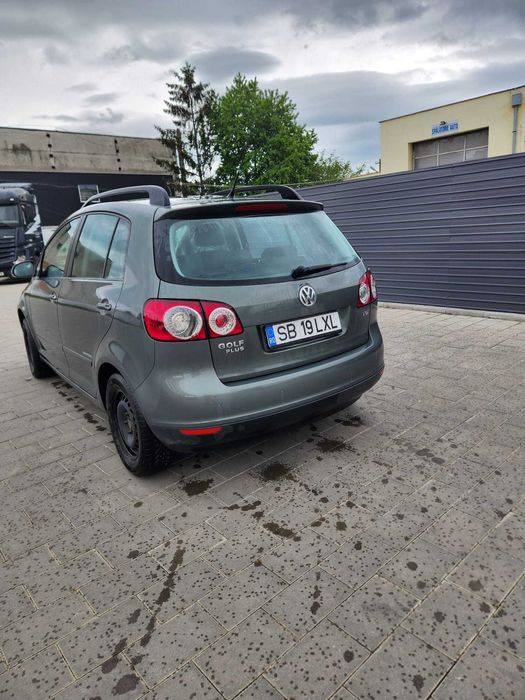 Vând Mașină Volkswagen