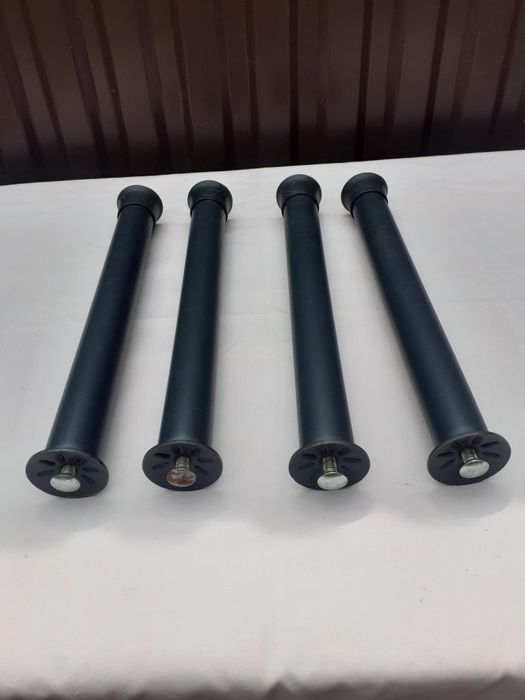 6 Picioare din fier noi 30 cm înălțime,si 4 picioare 40 cm.