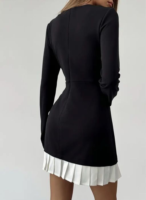 Платье черное с юбкой-пачкой