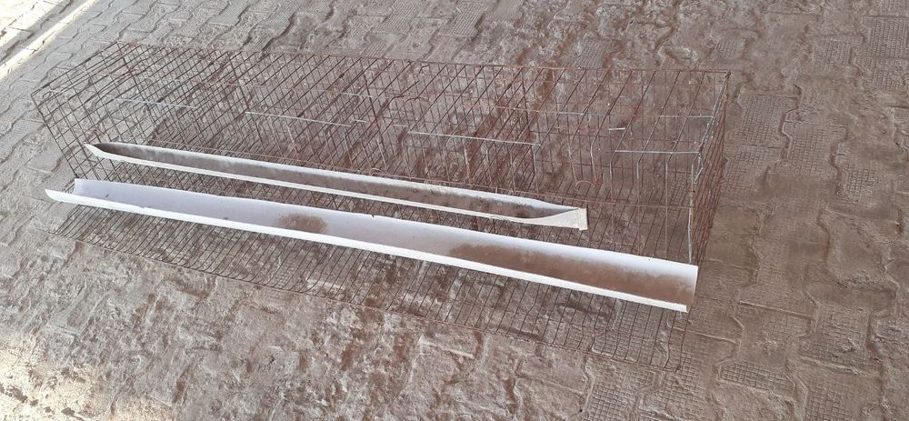 Tuxumli tovuq kataklari sotiladi