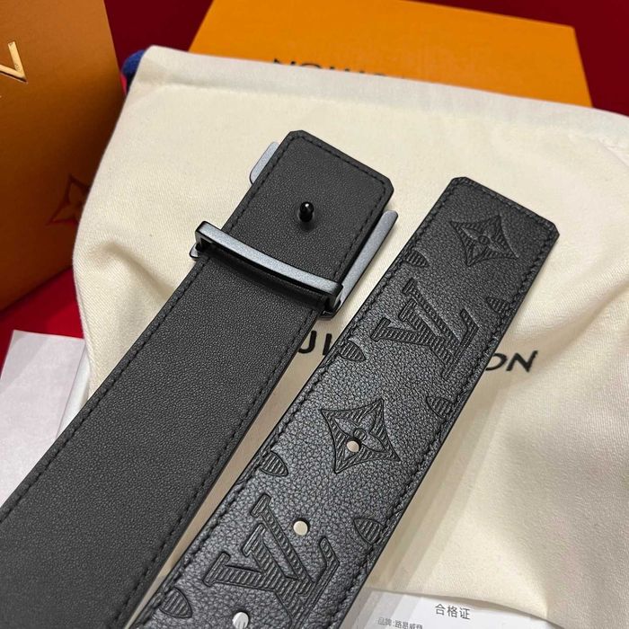 Curea Louis Vuitton