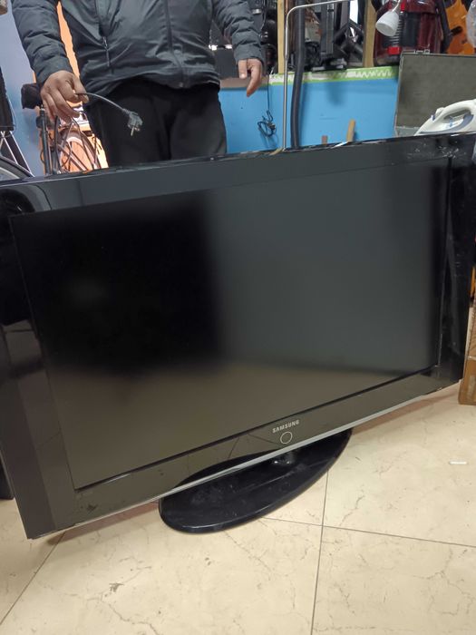 Телевизор Samsung 40" – модел LE40S81B