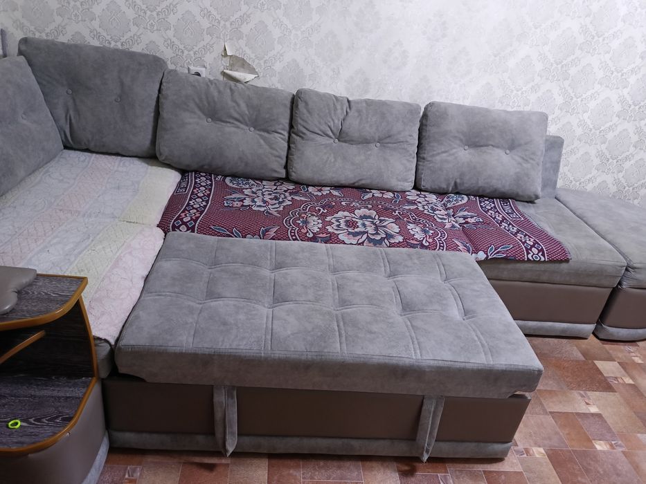 Продам диван б/у в отличном состоянии