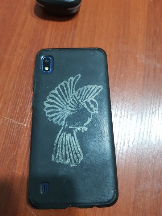 Продам сотку самсунг а10