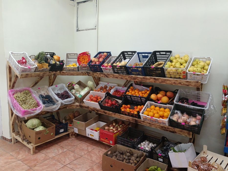 Продам витринный холодильник