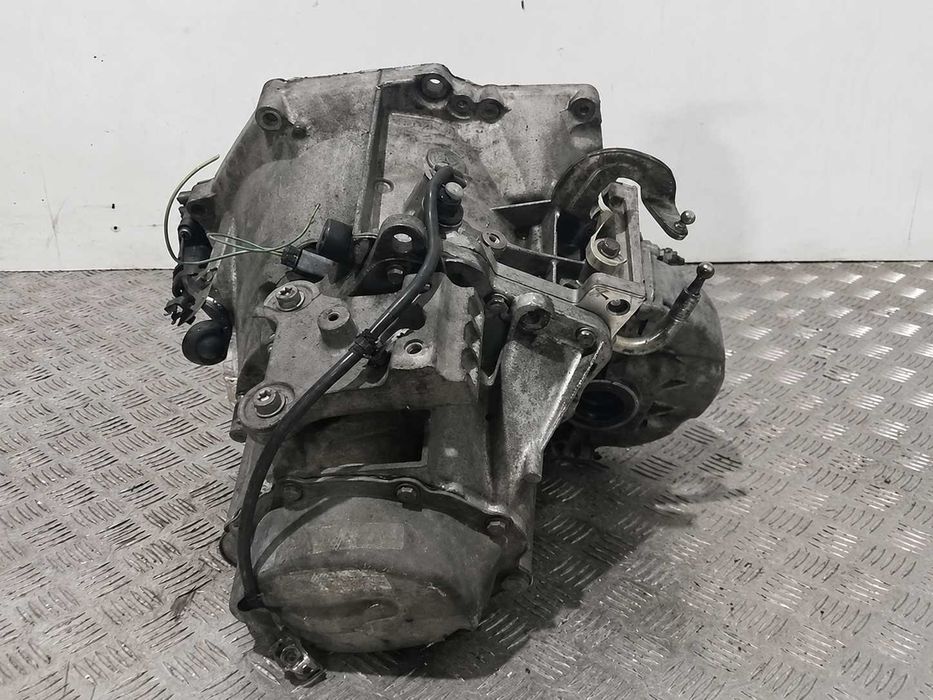 Cutie viteze Peugeot Partner 1.6 HDi cod 20DP45