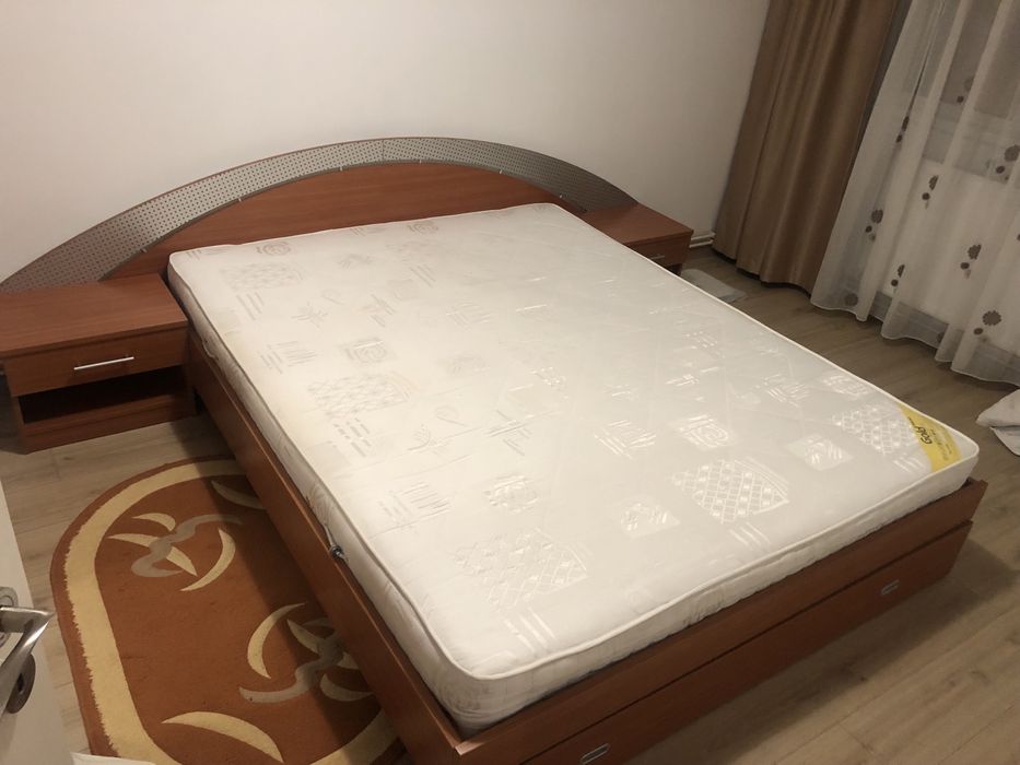 Vind pat matrimonial pentru dormitor