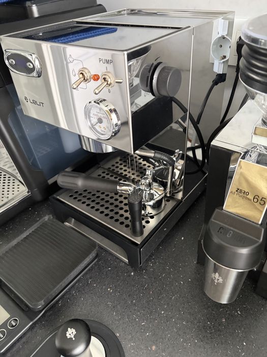 Pachet Barista Lelit PL41TEM Anna Rasnita Mignon zero 65 + accesorii