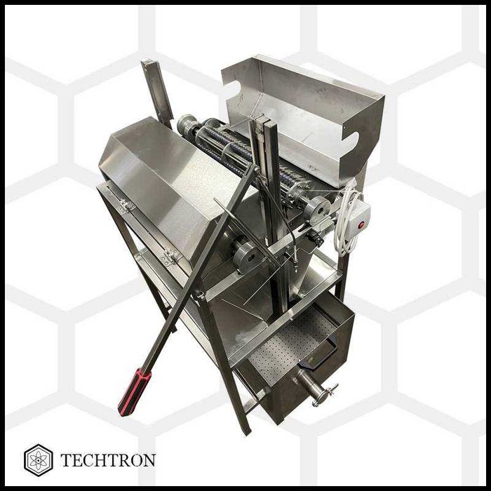 Masina electrică din inox, noua, de descapacit pentru extractia mierii