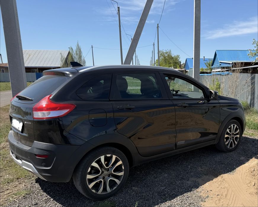 продам lada xray cross