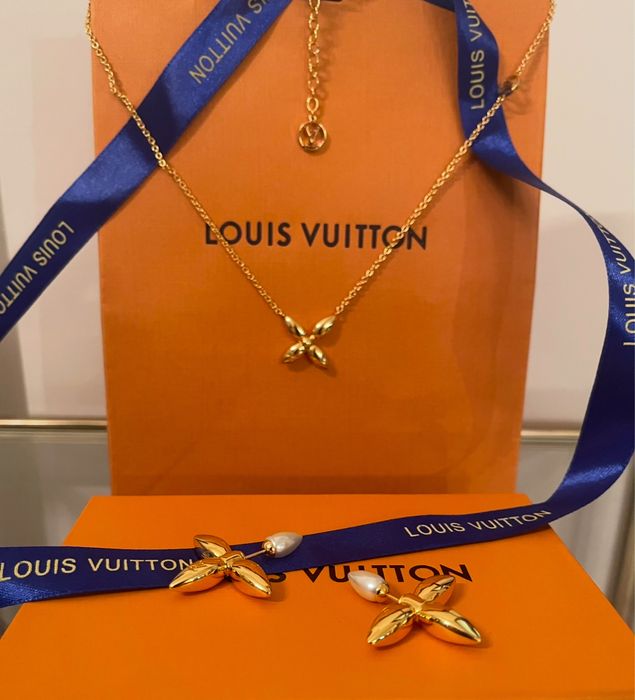 Позлатени обеци Louis Vuitton