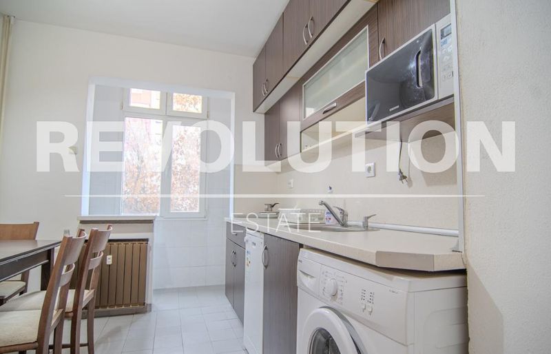 Тристаен апартамент в района на Кършияка