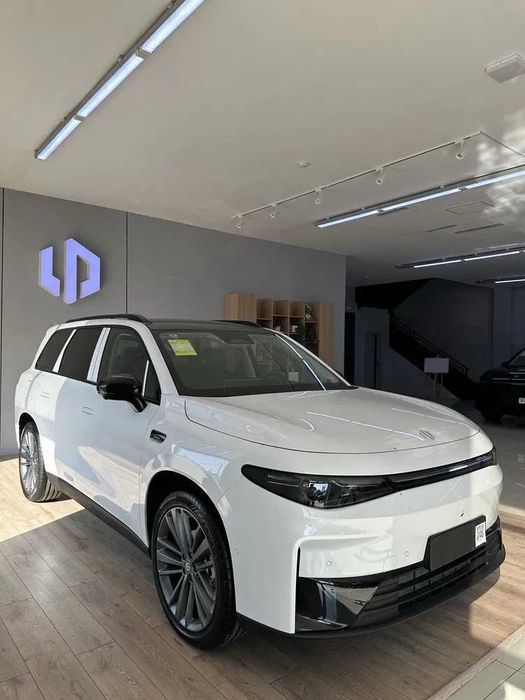 Leapmotor C16 630 ev lider boshlang'ich 30 % to'lov bilan
