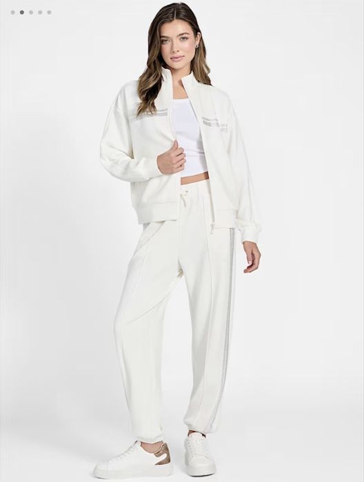 Белая спортивка Guess