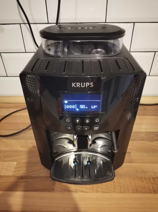 Продавам кафеавтомат Krups EA81